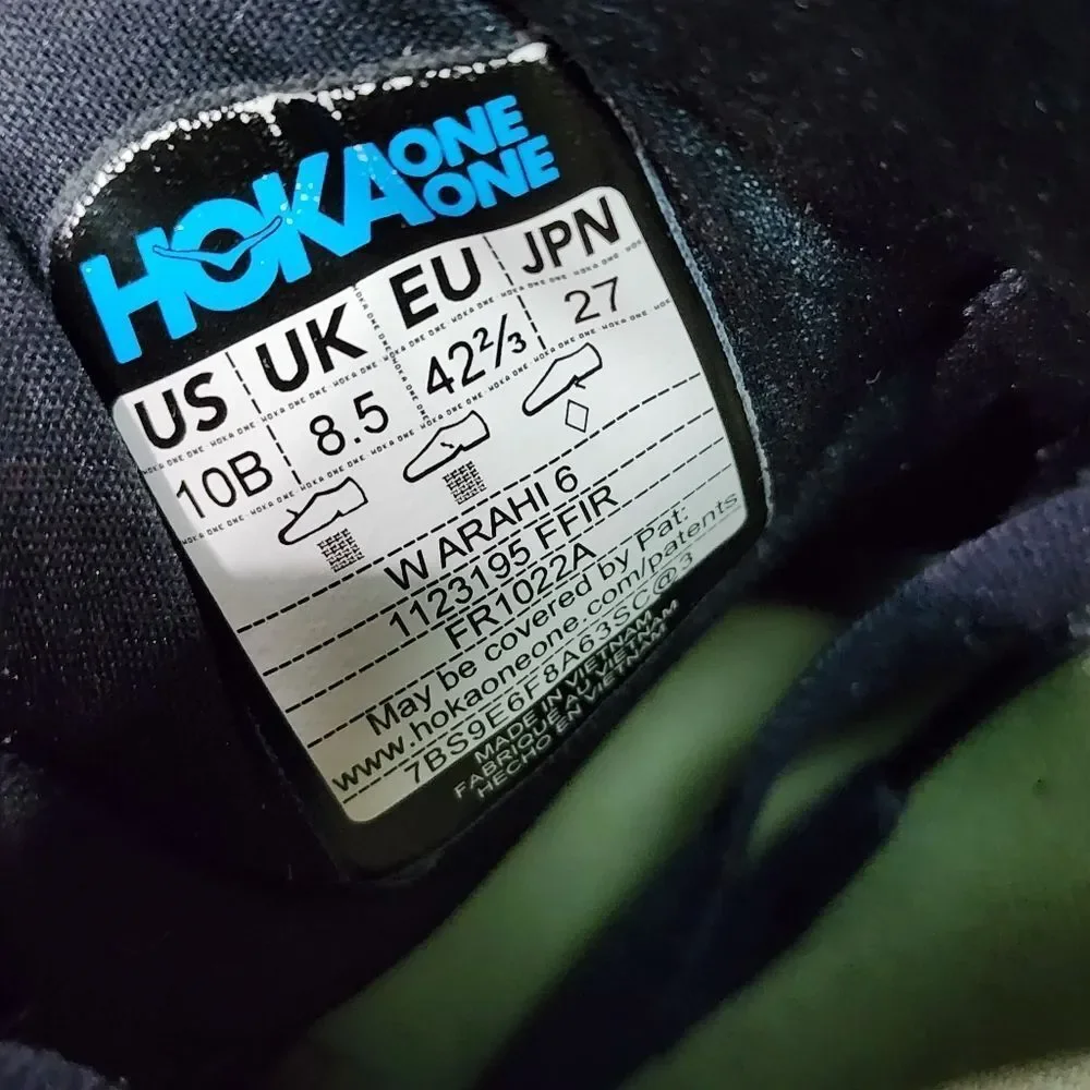 HOKA ARAHI 6 - Womens Athletic Shoes - SIZE 10B (Please See All Pictures))